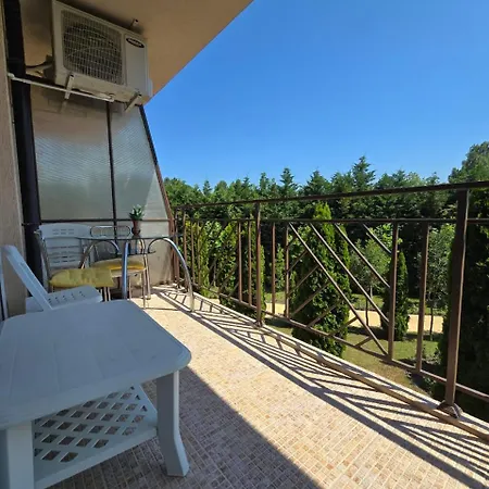 Orchid Garden ساني بيتش